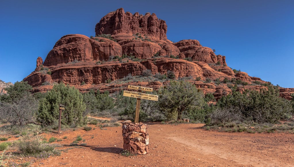 Bell Rock Trail Is A Fun Family Trek Destination With Arizona Shuttle.