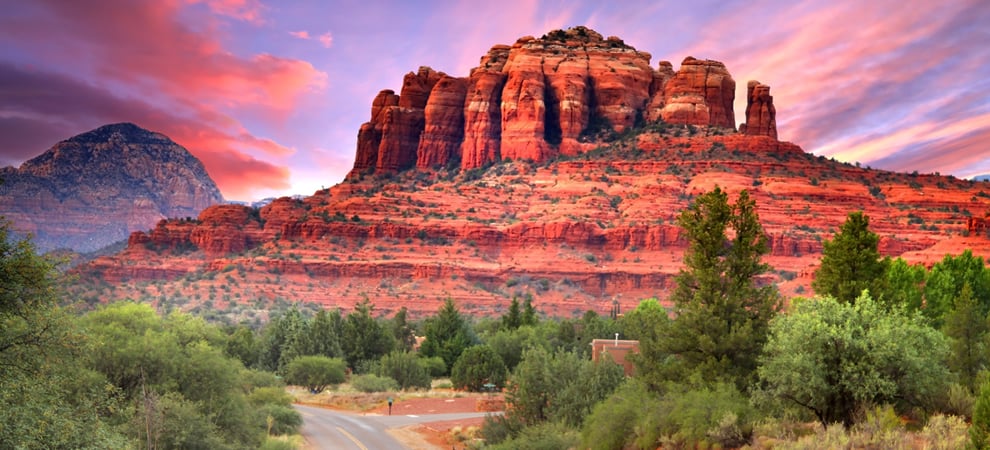 Iconic red rock formations in Sedona, Arizona – a must-see on your trip from Phoenix.